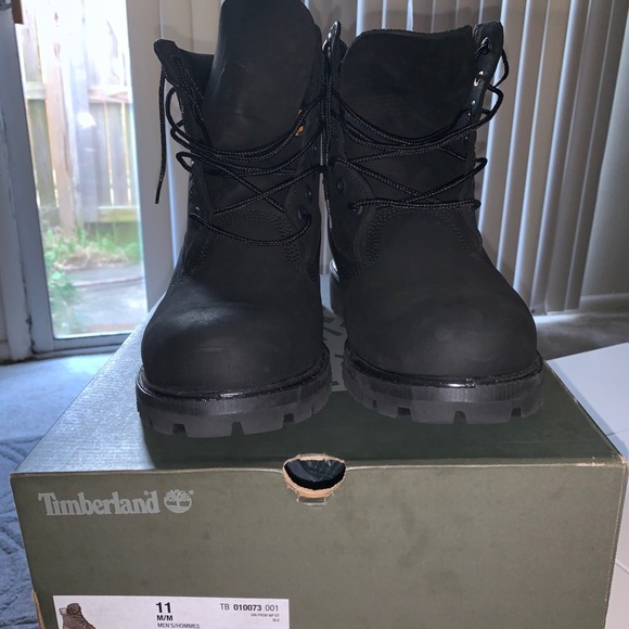 Black timberlands main image 5